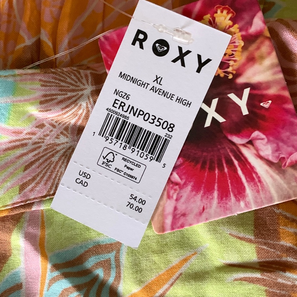 New with tags XL Roxy Midnight Avenue High   Beach pants